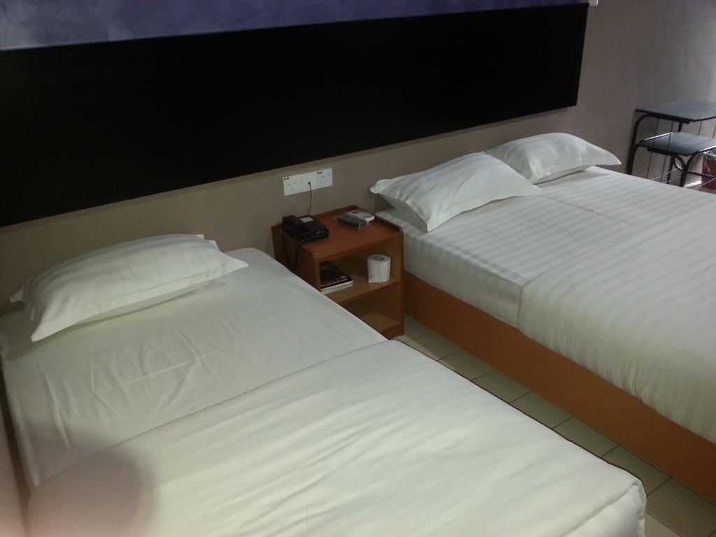 Oriental Inn Kuching Extérieur photo