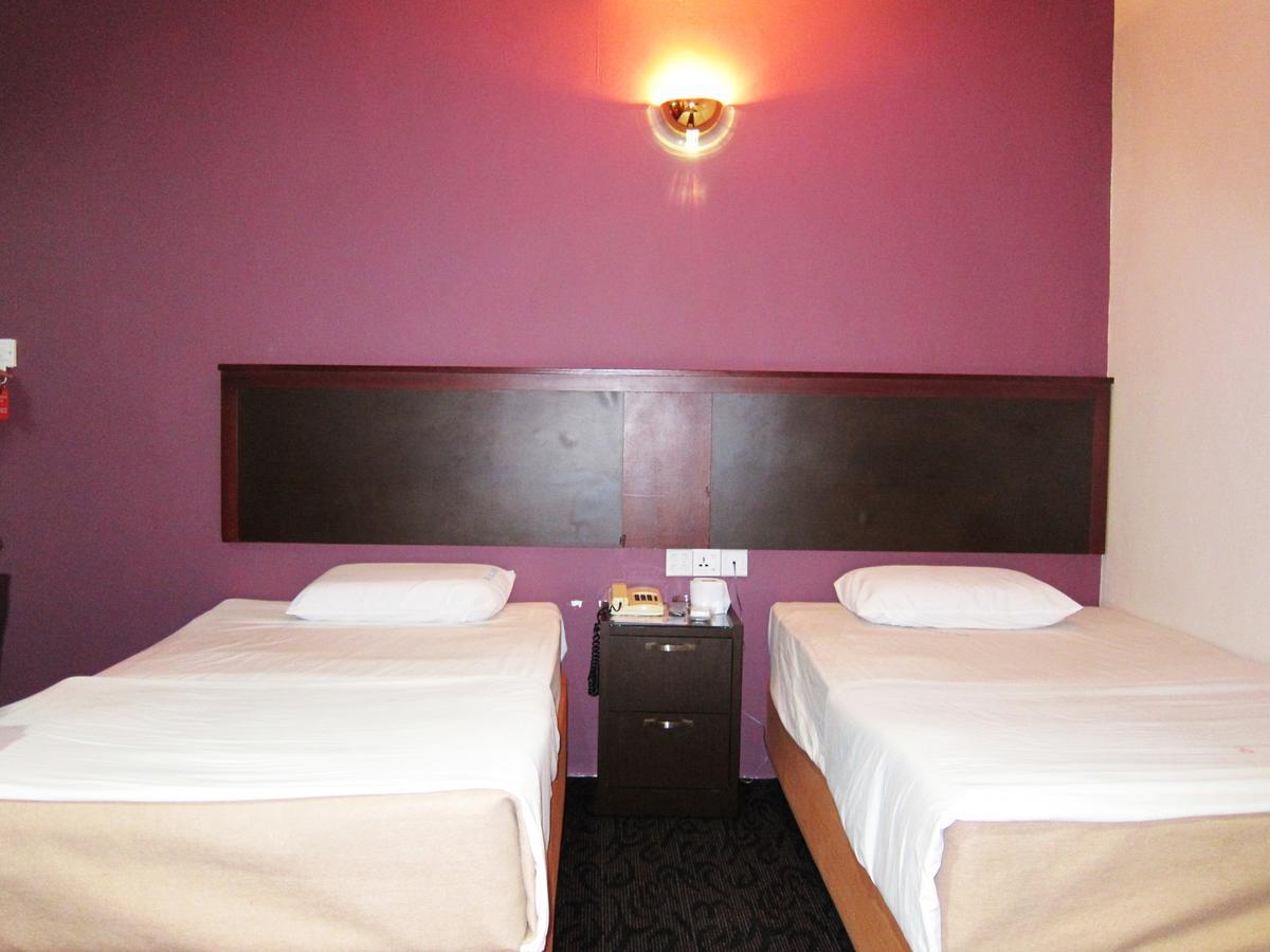 Oriental Inn Kuching Extérieur photo