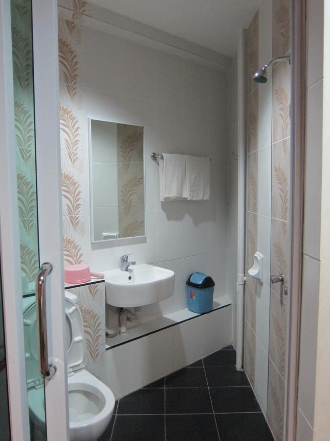 Oriental Inn Kuching Extérieur photo