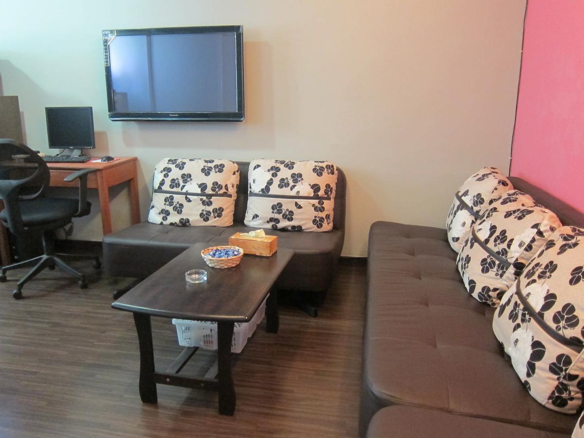 Oriental Inn Kuching Extérieur photo