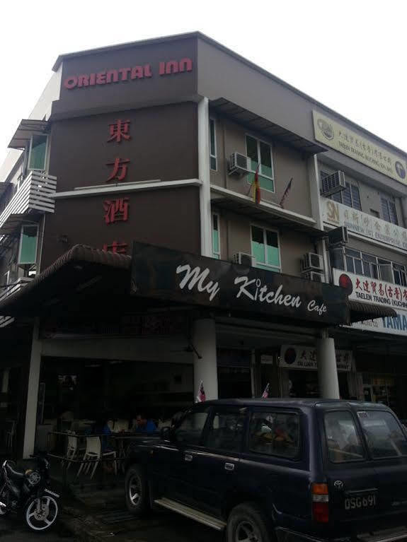 Oriental Inn Kuching Extérieur photo
